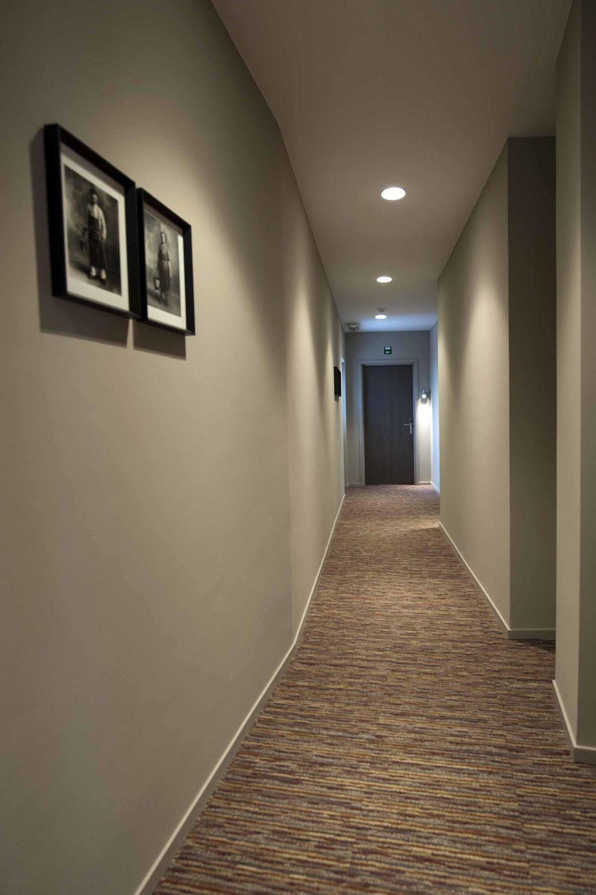 Square Hotel Kortrijk Exterior foto